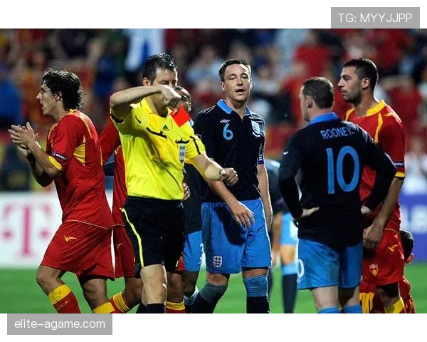 直接红牌的判罚条件及裁判执行标准详解